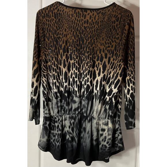 Cato Animal Print Elastic Waist Keyhole Neck Sequin Accent Top M - Picture 3 of 7